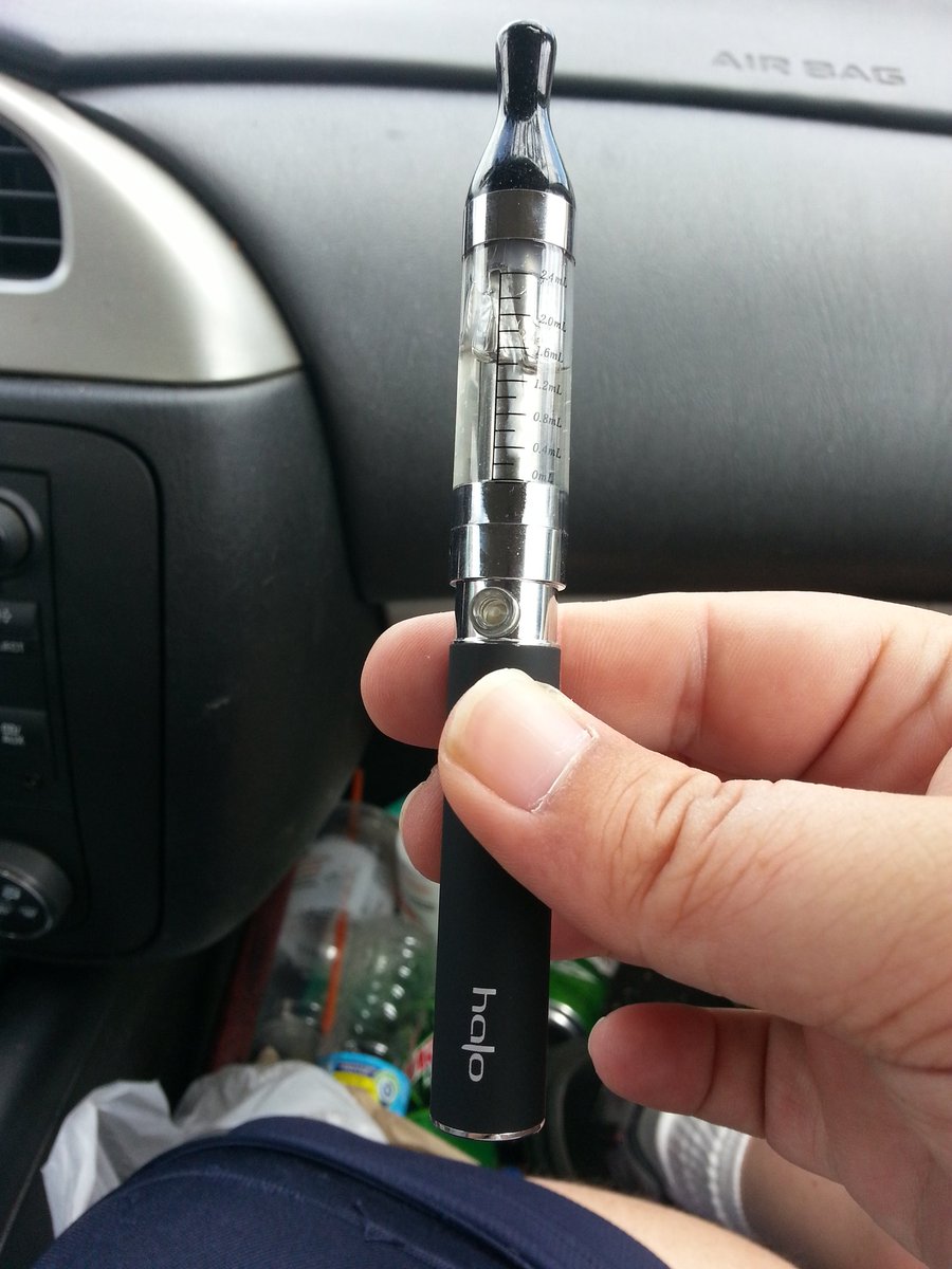 blaze420711's tweet photo. Got myself a halo triton start up vape pen that a good friend bought me thanks bro. #KeepCalmAndVapeOn #VapeStatus https://t.co/AowenNvIvs