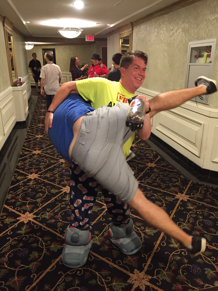 istvanberko's tweet image. I got a seriously #awkwardhug from @jaysonstreet last night... twice #defcon24