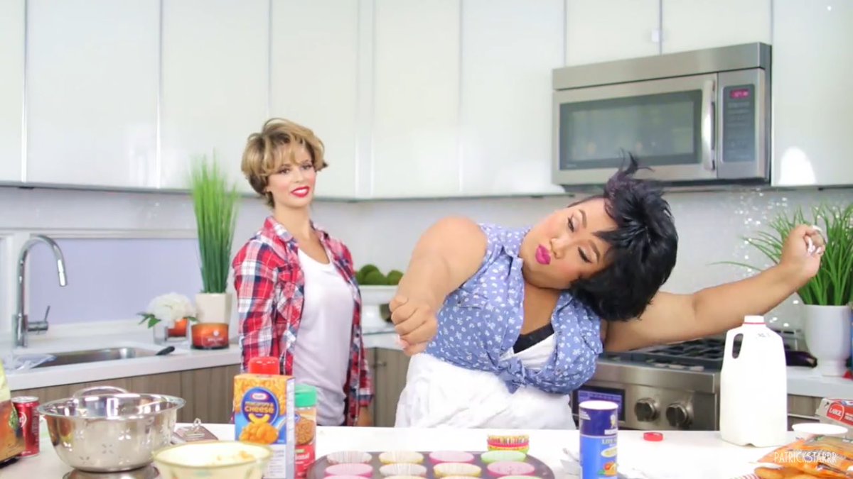 Patty_Figgy's tweet photo. @patrickstarrr is me when I get the aux cord😂 https://t.co/sBxWfExwou
