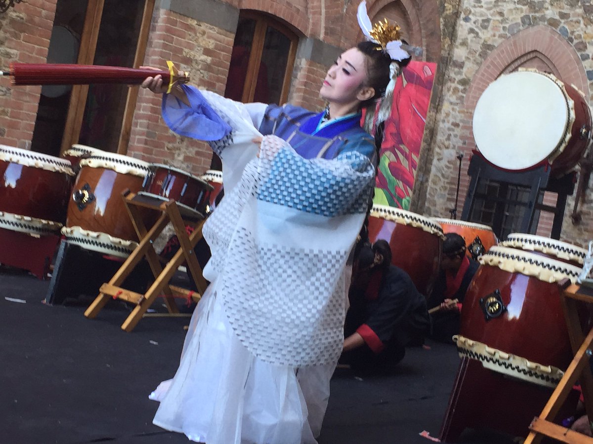 fmfeye's tweet photo. Antica arte orientale a @CastelloTabiano @tabianocastello celebrazione 150•anniversario Italia-Giappone https://t.co/GEKchNtIoQ