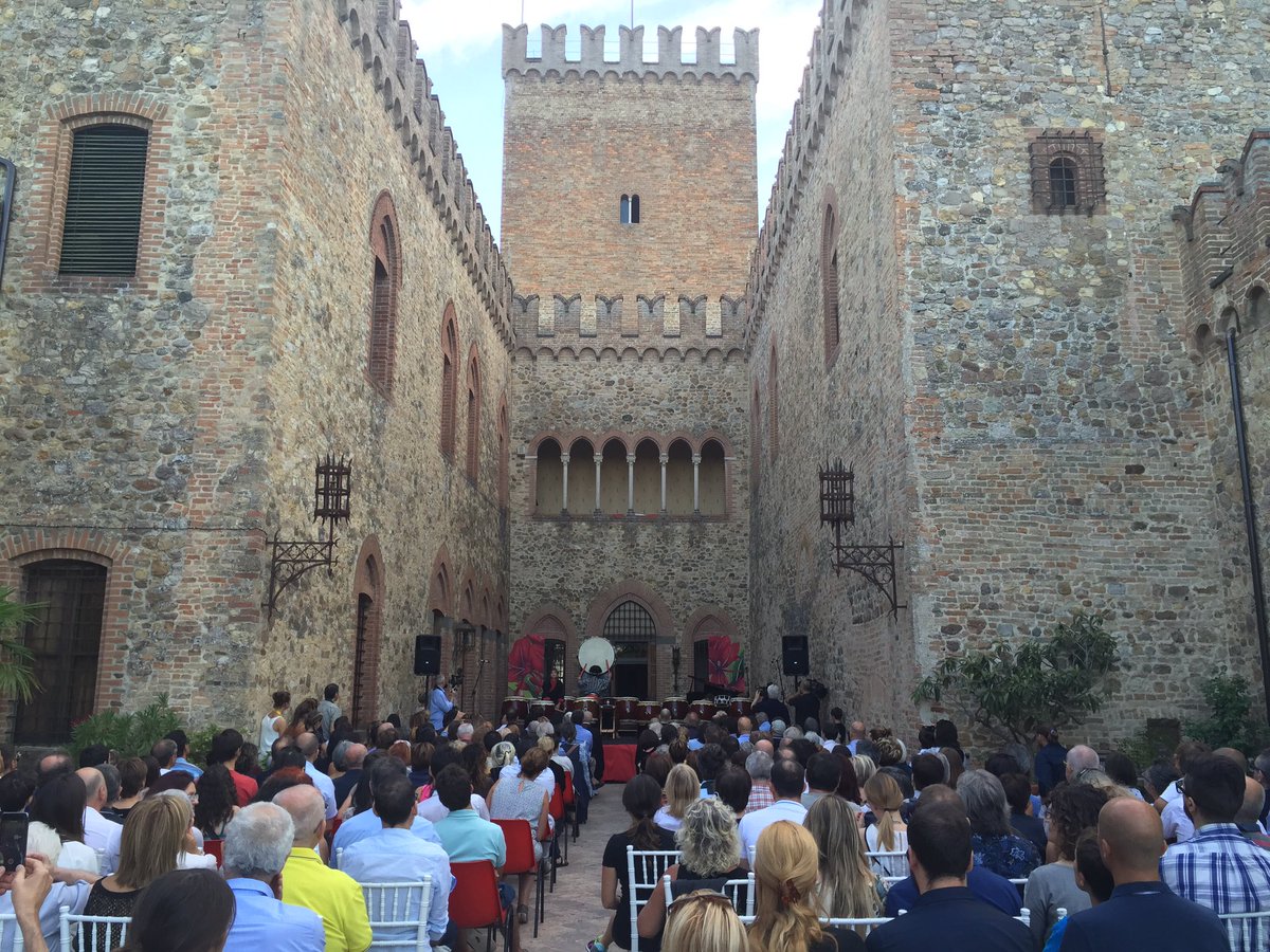 fmfeye's tweet photo. Un Castello che si apre al territorio, ai turisti: @CastelloTabiano @tabianocastello circuito @CastelliDucato https://t.co/WrUfus4PuF