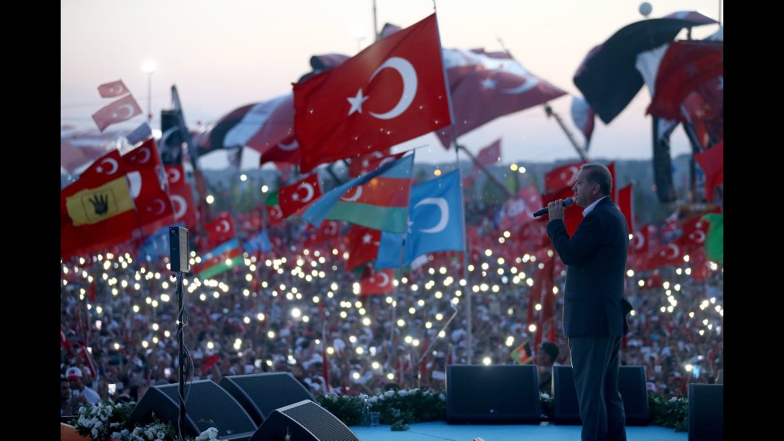 Ben susayım resim konuşsun. Anlatacak çok şeyi var gibi...