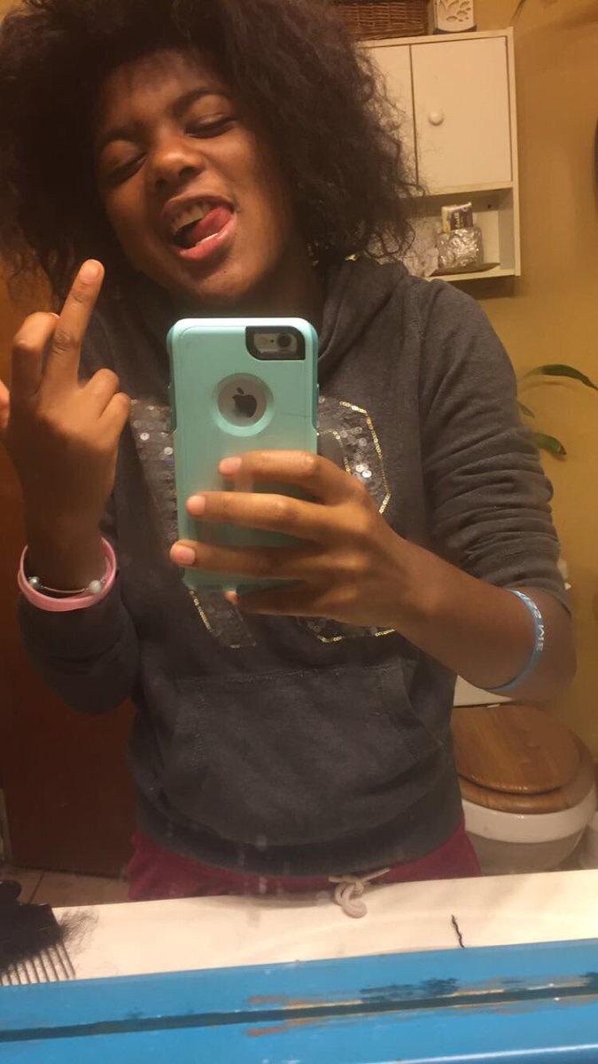 janigaeasterly's tweet photo. 😍😘 Follow me!😴🤑 https://t.co/PphbHkIhc9