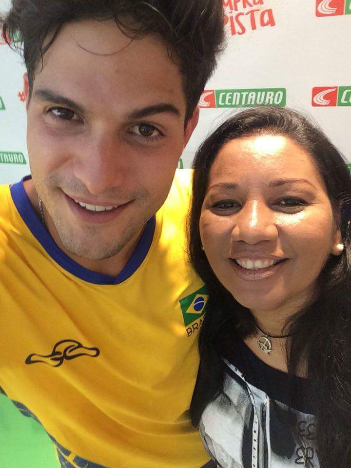 fc_principes's tweet photo. Sonho! Lindo! Atencioso!
#selfie 
#vemprapistacomandremartinelli 
#vemprapista https://t.co/emx7uX6vBi