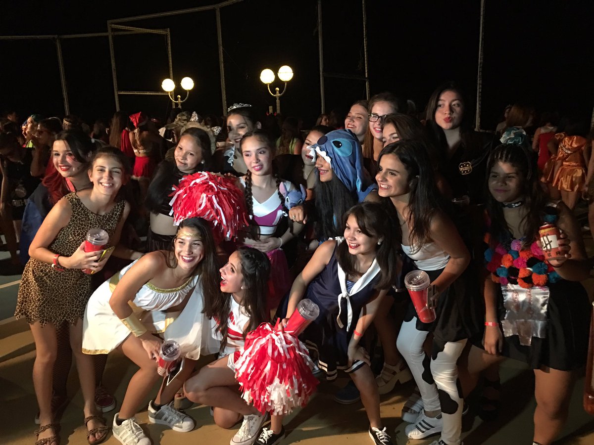 DarianaSosaa's tweet image. Todo era más divertido con ellas🤘🏻💗💋. #FunTimeMemories