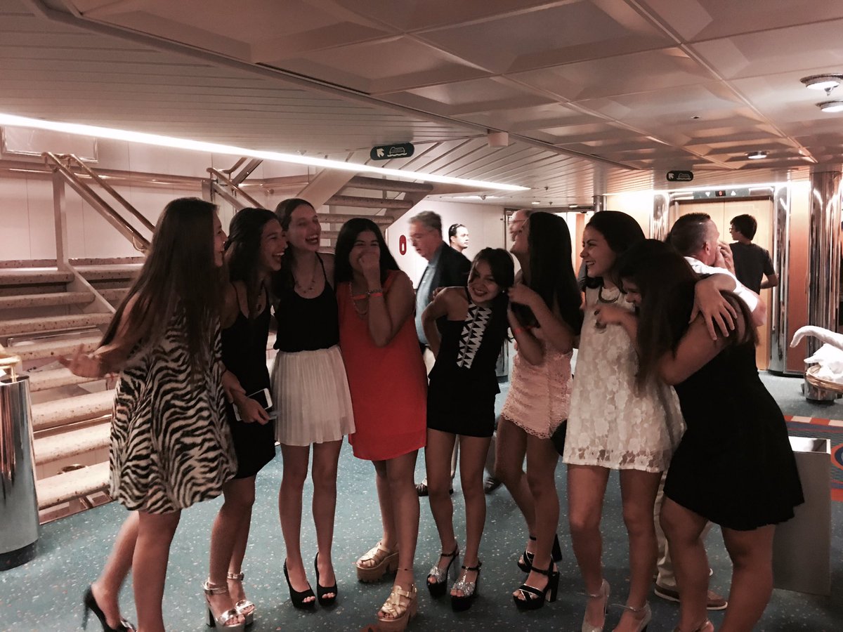 DarianaSosaa's tweet image. Todo era más divertido con ellas🤘🏻💗💋. #FunTimeMemories