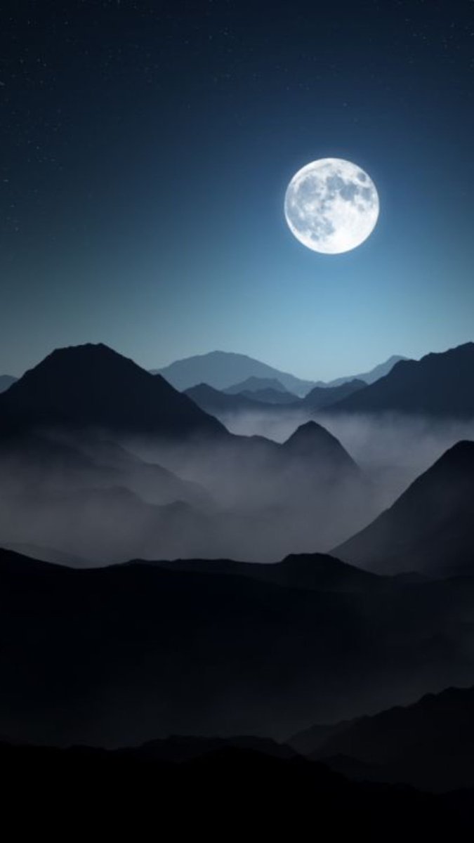 naturenchill's tweet photo. The moon is so beautiful 🌙 https://t.co/Pi8ZuODqKY