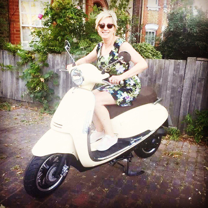 Come &amp; try our gorgeous Junak Vintage Scooter. Don't be shy! Viewings welcome
#gumtree #buy 
gumtree.com/p/cars-vans-mo…