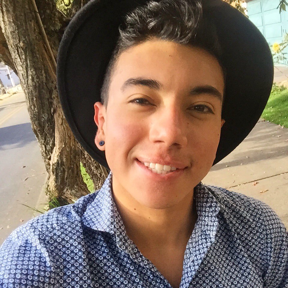 andyfpn's tweet photo. Yo acá intentando ser Indiana Jones, ¿si me queda el estilo? 😳 https://t.co/OjyqRO1Y5H