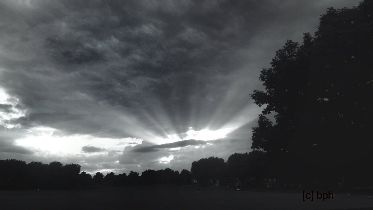 Essenc3Fitness's tweet image. &apos;The Sky&apos;s Gone Out &apos; by #barrypaulh  don&apos;t let your health go out #mindfulness #healthcomesfirst  #inspiration