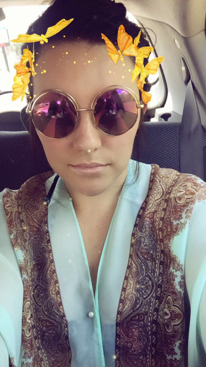 jussstinnne's tweet image. Snapchat filters are the ish. #nakedface #notusetothis