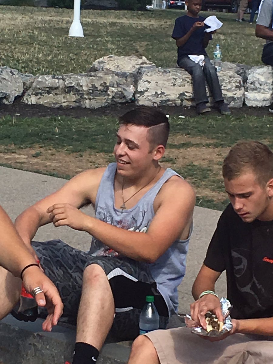 TylerTomasik's tweet photo. Is it just me or does dj look like butch https://t.co/LAryBXOL9u