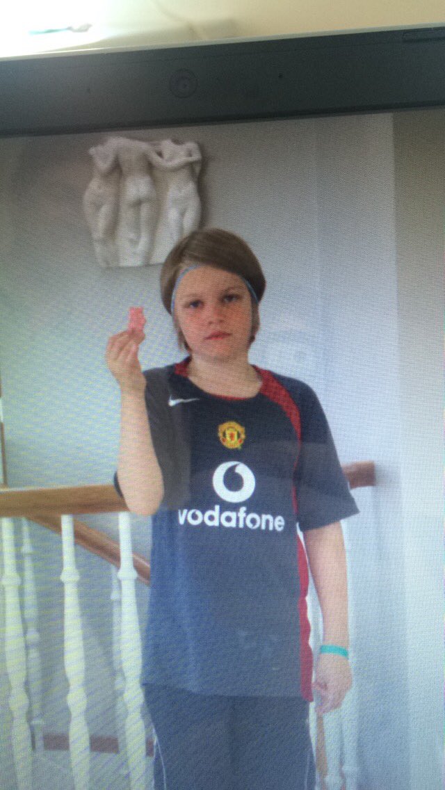 Til hamingju með afmælið @GKristjansson6 
Þegar þessi mynd af mér var tekin vorum við óvinir. Skil þig vel.