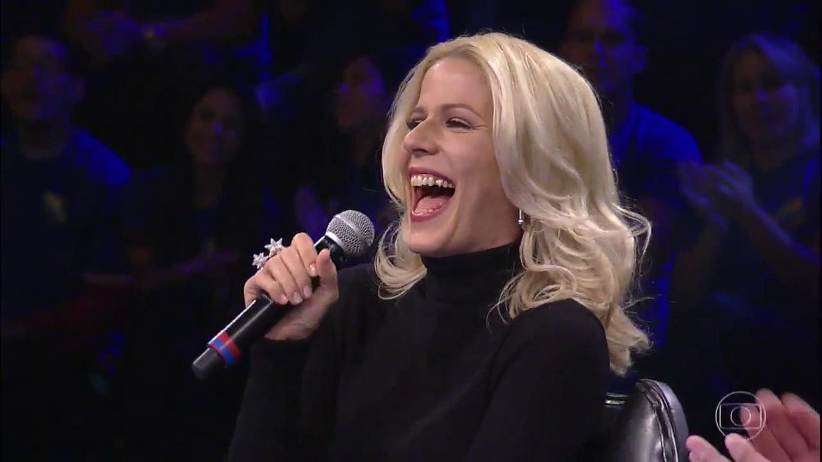 tvglobo's tweet photo. Sempre musa! @PaulaToller 😍 #Domingão #Iluminados https://t.co/TPrW5tLuvk