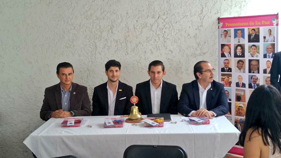RotaractSanLuis's tweet photo. Cambio de mesa directiva del  Club #Rotaract SLP Tangamanga, éxitos a Gerry Estrada su nuevo Presidente #Rotary https://t.co/3Aj5Ksidyf