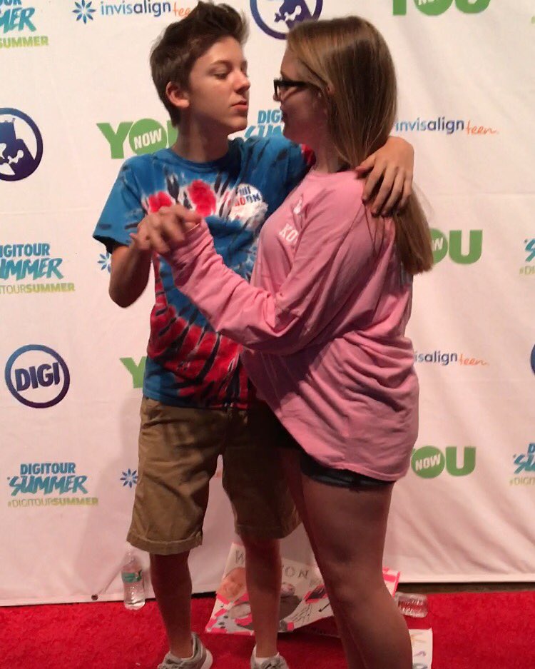 chloee_wells's tweet photo. I miss him so much already😕❤️ he told me my shirt was revolutionary😂 @DigiTour @westonkoury1 #DigitourSummer https://t.co/cdrnakEEcS