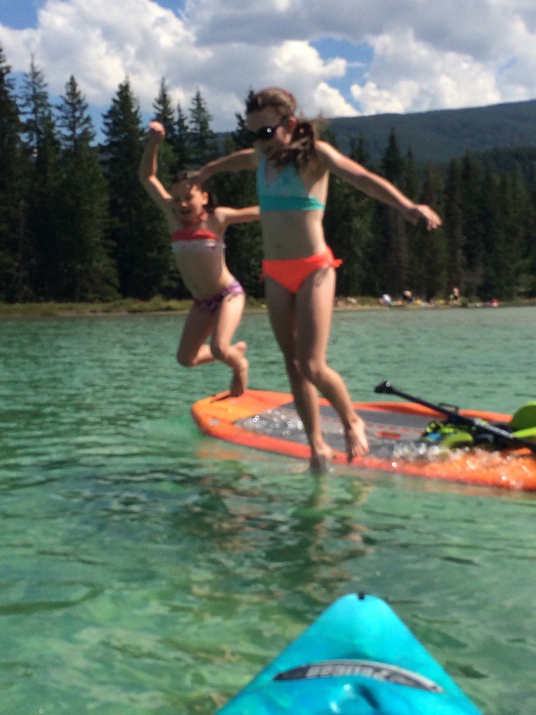 lesbjorn08's tweet photo. #paddleboarding #swimbreak https://t.co/H6Dcr47H50