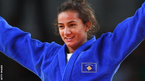 EU_RealEstates's tweet photo. Medaljen e parë të shtetit të Kosovës e siguroi Majlinda Kelmendi,xhudistja e artë ne Lojërat Olimpike në Rio 2016 https://t.co/lyhDLlmhqd