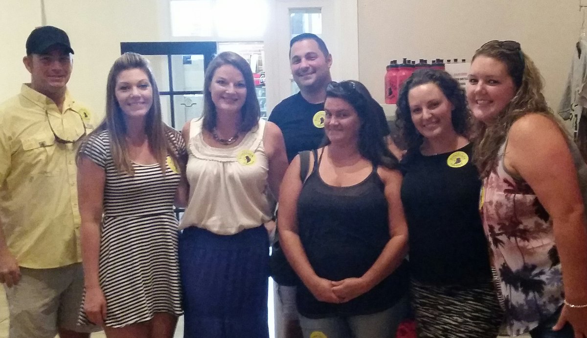 This crew is havin some #birthdayfun in #staugustine tonight! #scavengerhunt #pubcrawl underway! #lovefl