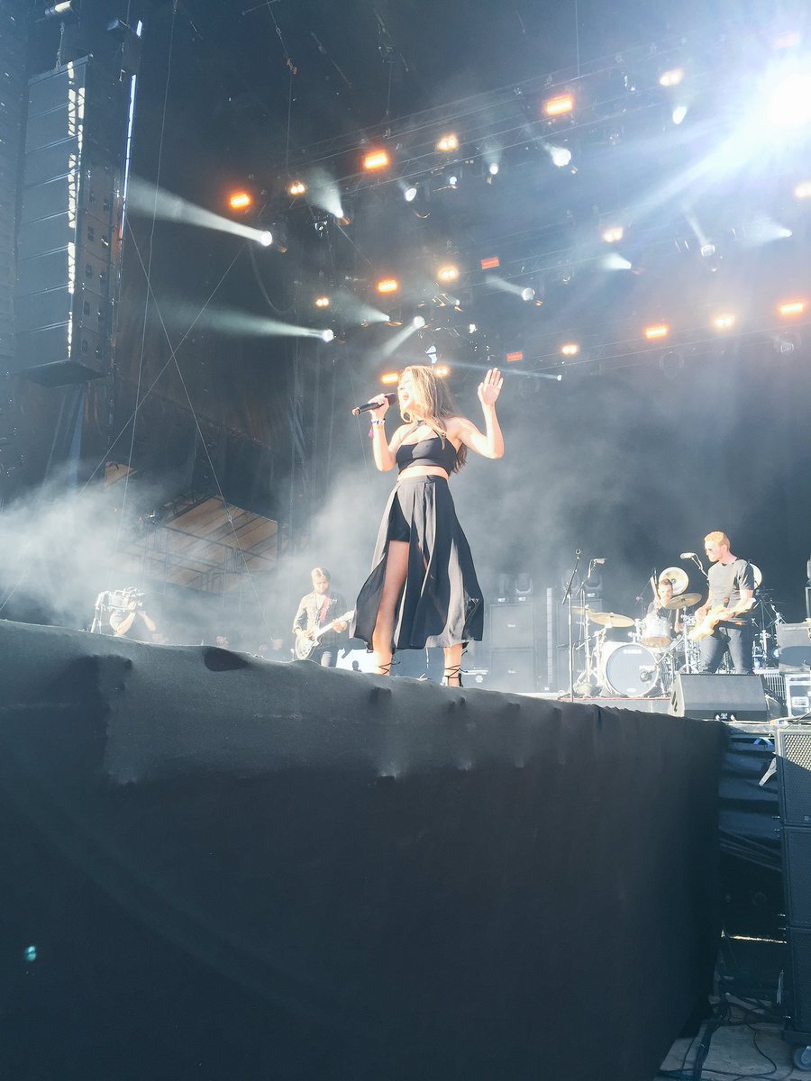 Vanessa Marie (@vmcartermusic) on Twitter photo What a day to remember for Vanessa and her crew! Killing it on the main stage here <a href="/BootsandHearts/">Boots and Hearts</a> #bh5 #vmc What a day to remember for Vanessa and her crew! Killing it on the main stage here <a href="/BootsandHearts/">Boots and Hearts</a> #bh5 #vmc
