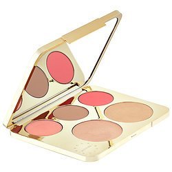 ReviewsMakeup's tweet photo. A limited-edition, iconic face palette, featuring five shades of  highlighter... https://t.co/b0I556mBao https://t.co/ZMk4BZx5nz
