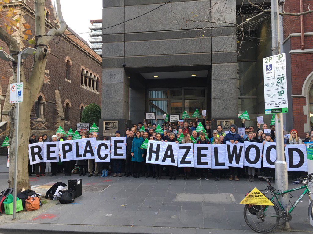 djspratt's tweet photo. Taking the Replace Hazelwood message this morning to half-owners Mitsui ahead of crucial board mtg. #climate #nocoal https://t.co/3z65ilKE1r