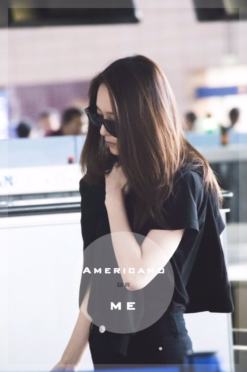 Chevalier_VK's tweet photo. CHEVALIER 1st mini photobook Americano or Me PREVIEW  1 https://t.co/zDx2pc1bUE