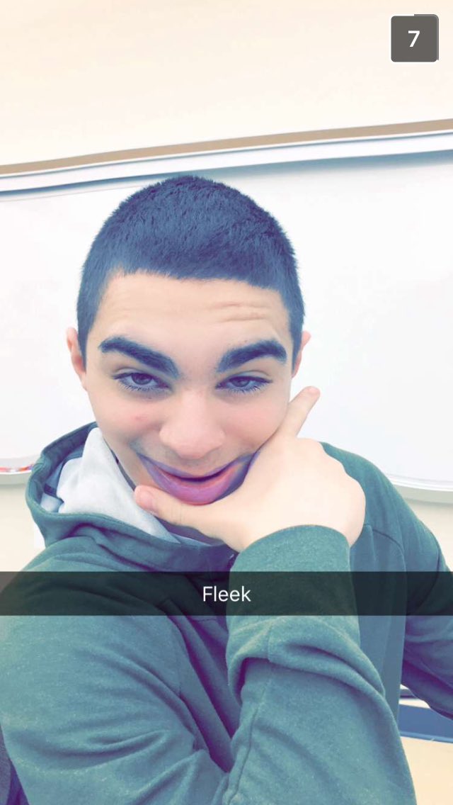theotherkillak's tweet photo. 80 subscribers LETS GET IT #WOAH #Uh https://t.co/aUXf6qEqLT