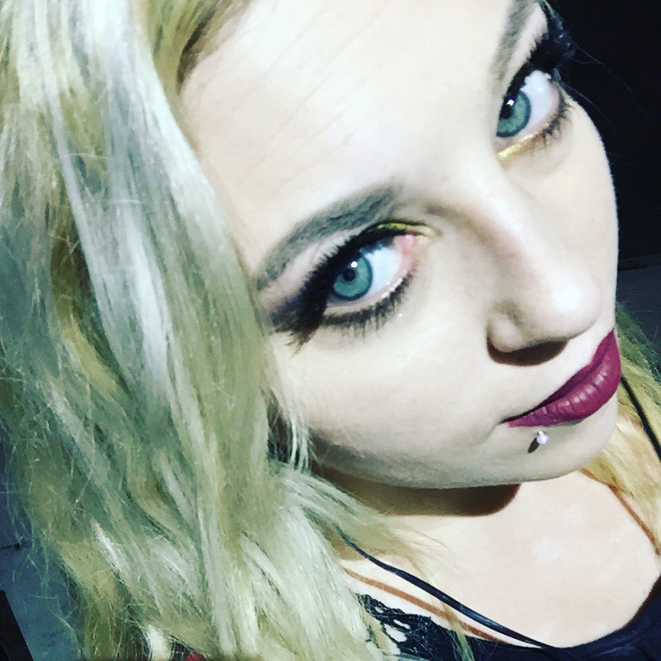 TW Pornstars Goddess Bri. Twitter. Come see Queen Bri online all