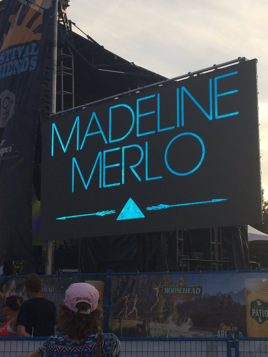 THMExec4's tweet image. #festivaloffriends with @madelinemerlo #SummerMadeMeDoIt