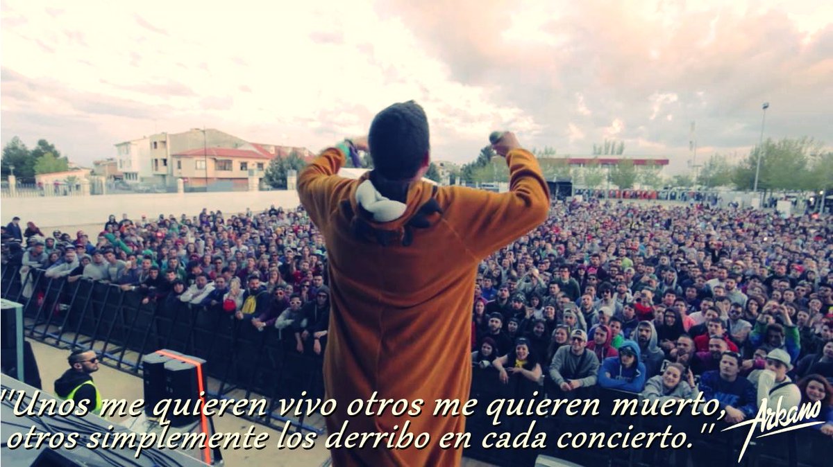 Candeeez4's tweet photo. Mi parte favorita del free en el directo @SmoothArkano  👏 👌 😻 https://t.co/zeCZyPAl8M
