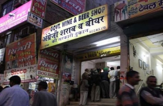 aajtak's tweet image. RTI से खुलासा- AAP सरकार में बढ़ीं शराब की दुकानें, दोगुनी हुई कमाई
aajtak.intoday.in/story/swaraj-a…