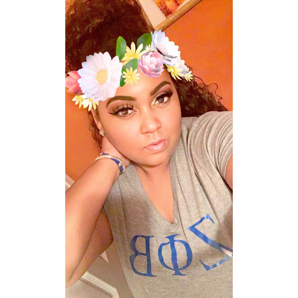 dFINEGr8neZZ_Me's tweet image. "The Beat of my heart is cryingg Z PHI B! Because EVERYBODY knows we're the BEST Sorority"! 😁🙃💙 #Fall10 #ZΦB #OKMADE