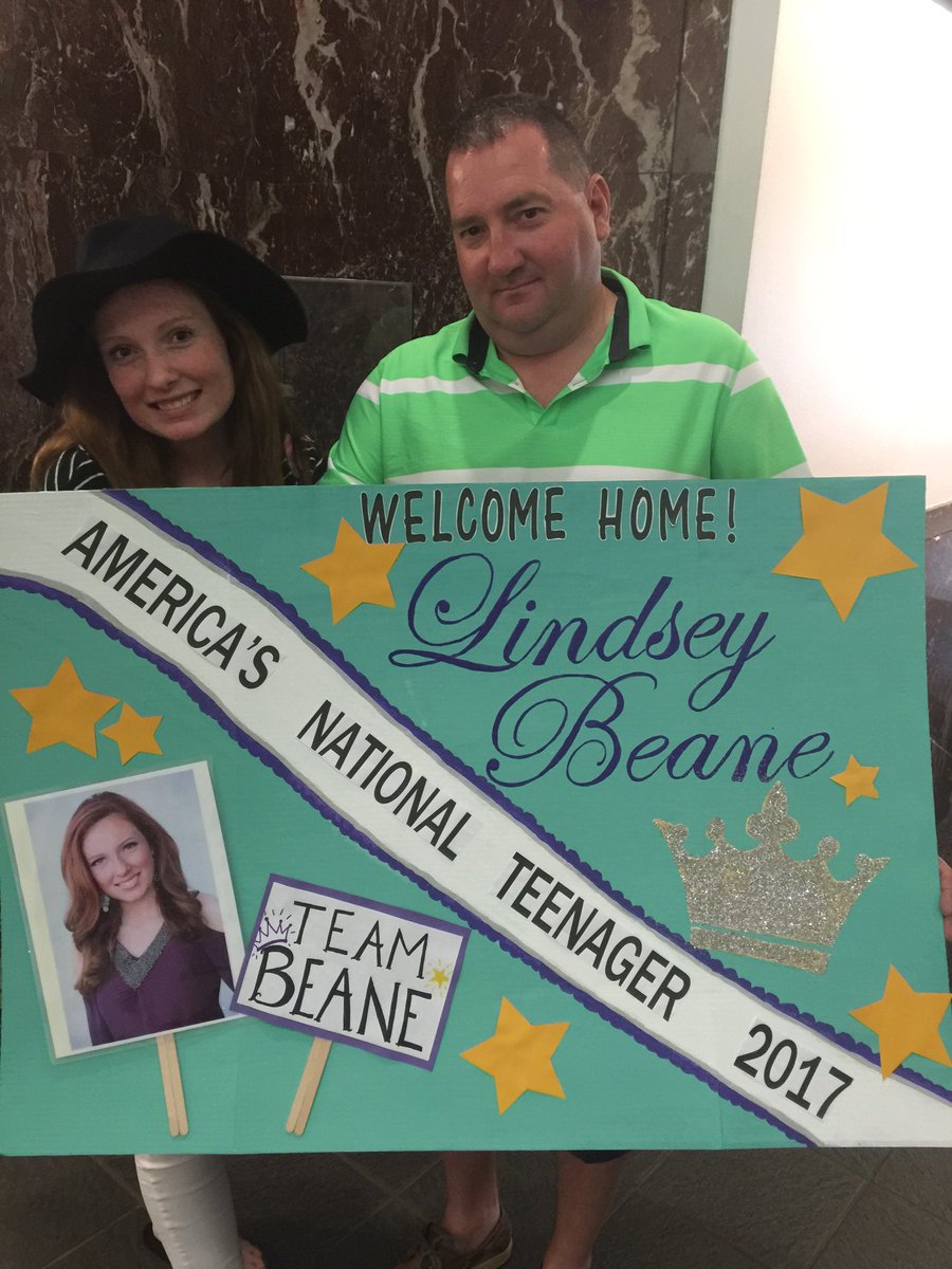 antso_srqueen's tweet photo. So happy to be home and blessed with such amazing friends and family for such a great welcome home! https://t.co/J9pnYGBFcv
