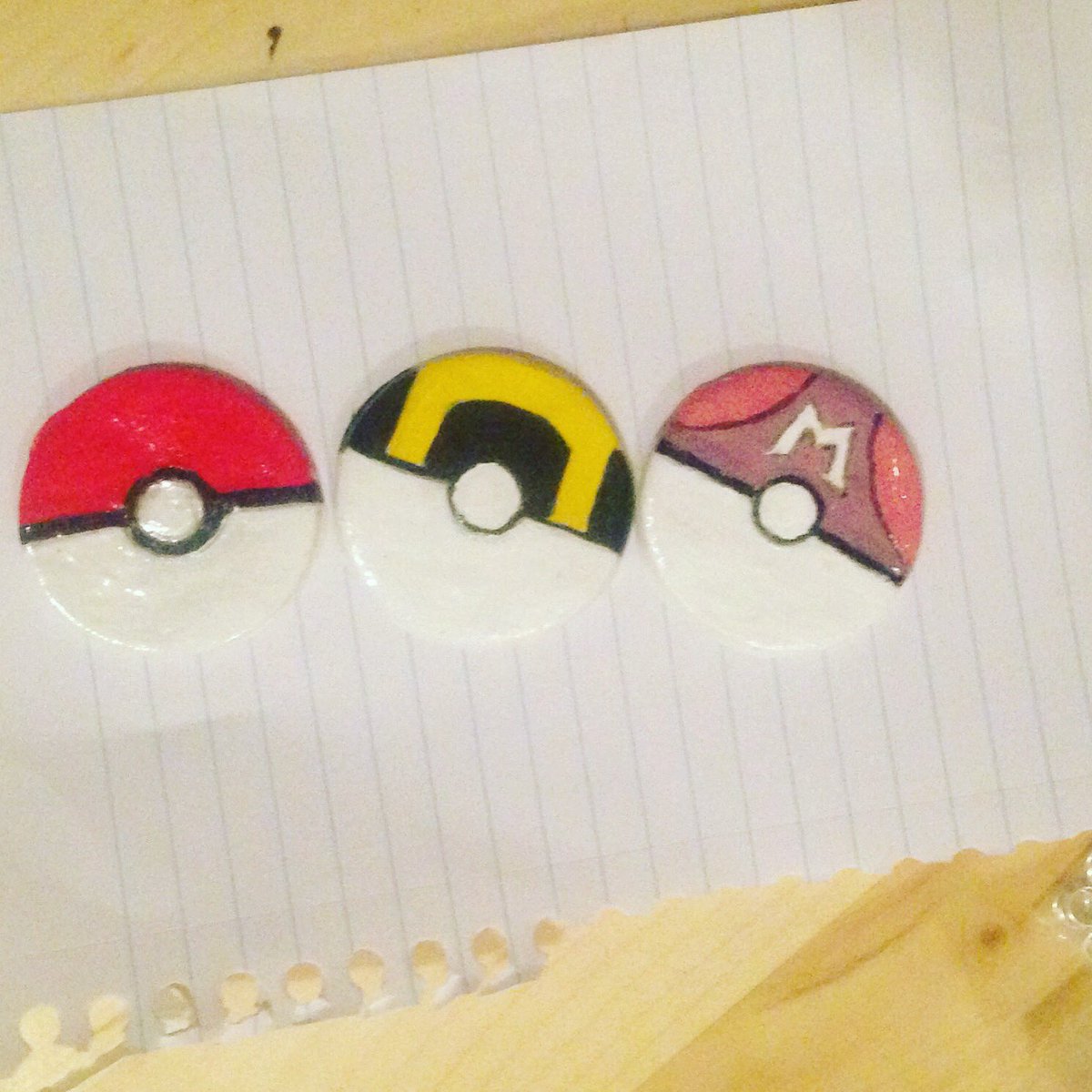 SageTheMage11's tweet photo. #pokeball magnets I'm making #PokeballsForEverybody #Pokemon #pokemongo #Ultraball #masterball https://t.co/LRlcqMYKUs