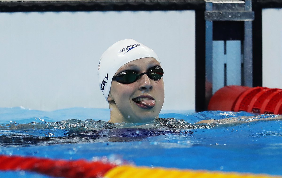 BleacherReport's tweet photo. Katie Ledecky doesn’t just beat world records, she shatters them #USA https://t.co/w3jtKWa9kw