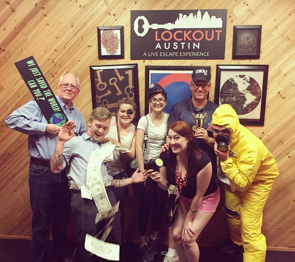 itsmeeemeredith's tweet photo. When cooking meth gets you killed on a Sunday #escaperoom #lockoutaustin #bluemethbreakout… https://t.co/yUyX3vTcNK https://t.co/YjeiyuREtN