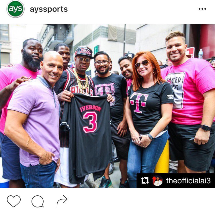 aysworld's tweet photo. Great shot of @alleniverson with our friends from @TMobile @MobileMagenta #AICSC #Iverson #sponsor https://t.co/ksi9GIWwBH