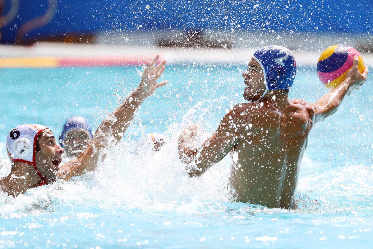 Dopo la vittoria contro #esp il <a href="/7belloOfficial/">7bello</a> scende di nuovo in vasca per sfidare la #fra a #Rio0216! ⏰ 15.20