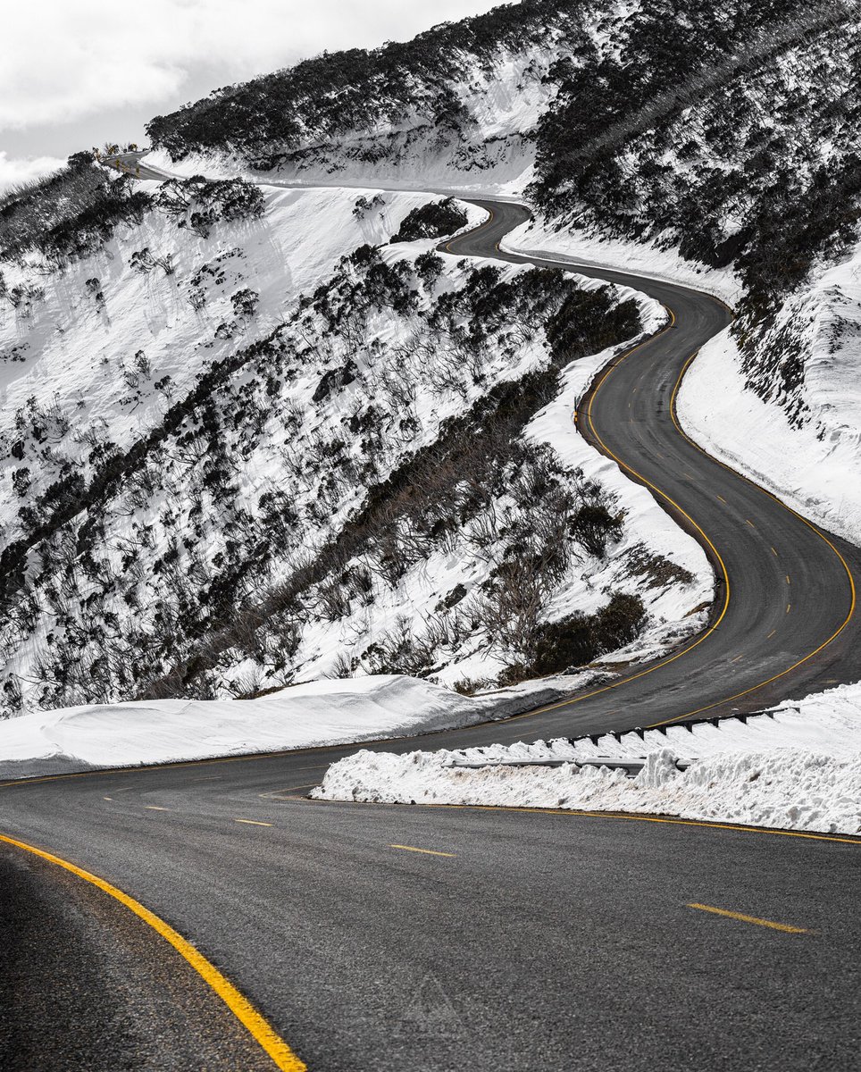 Alpine drives... On roads like this, bliss! <a href="/_hotham/">Hotham</a> #hotham #wandervictoria