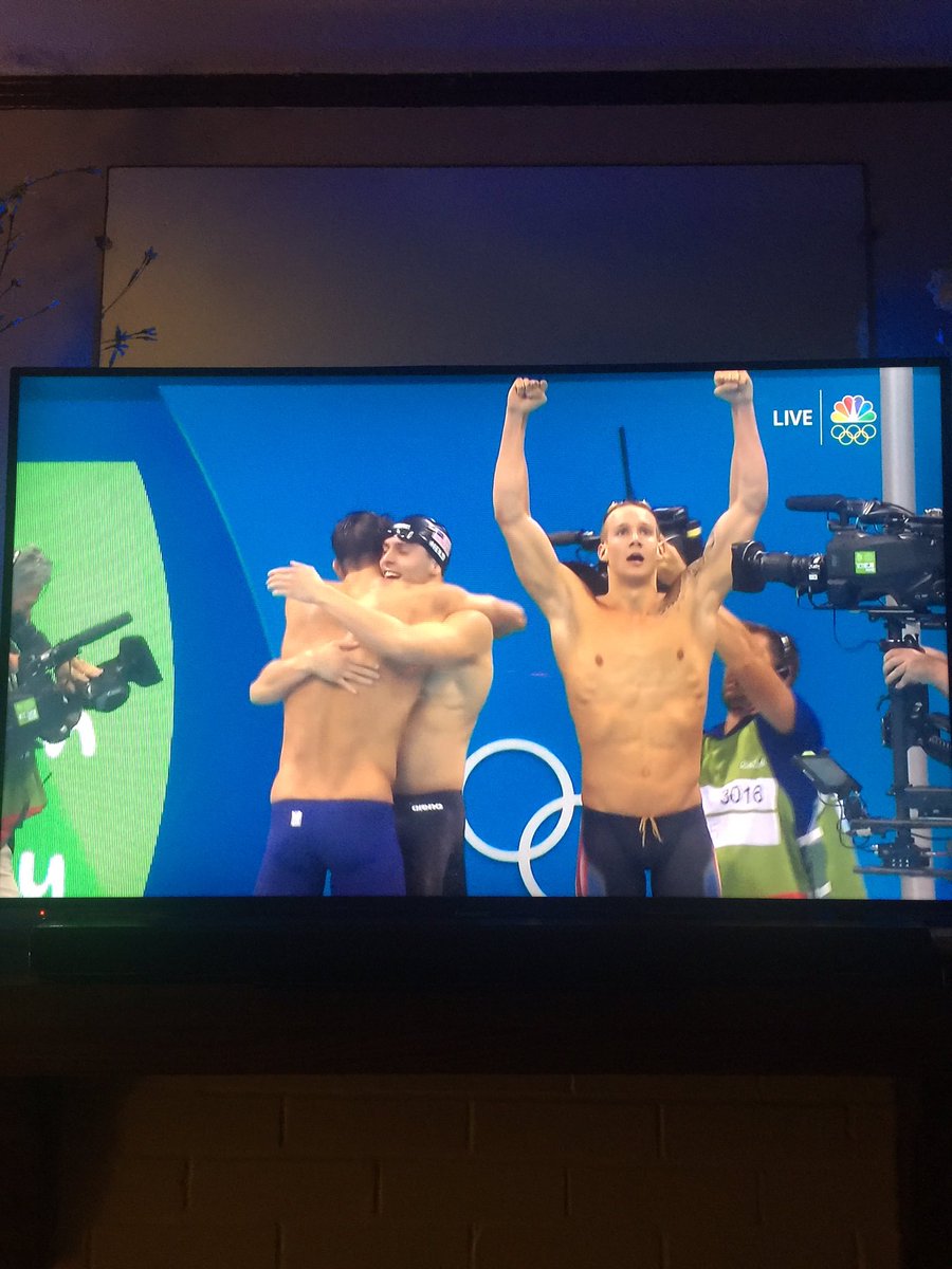 Swim_Fit's tweet photo. The UNITED STATES WIN the 4 X 100 freestyle relay &amp; is back ON TOP OF THE WORLD!! #USA #USA #Rio2016 https://t.co/Cx2bBwK6Xj
