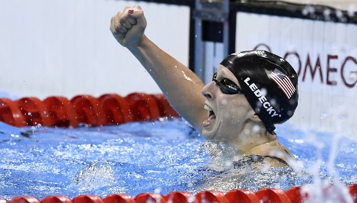 BuzzFeedNews's tweet photo. .@TeamUSA's Michael Phelps and Katie Ledecky made a clean sweep for gold tonight at the Rio @Olympics 🏅🏅🇺🇸 https://t.co/5z7JqSnopQ
