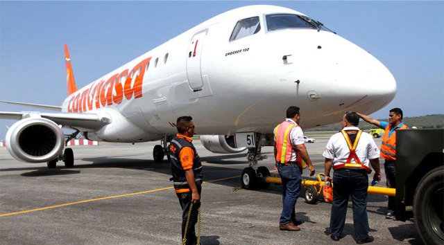 la_patilla's tweet photo. Once aviones de Conviasa guardados en los hangares por falta de pilotos https://t.co/TqRkbhDeKz https://t.co/gpcrK6WKts
