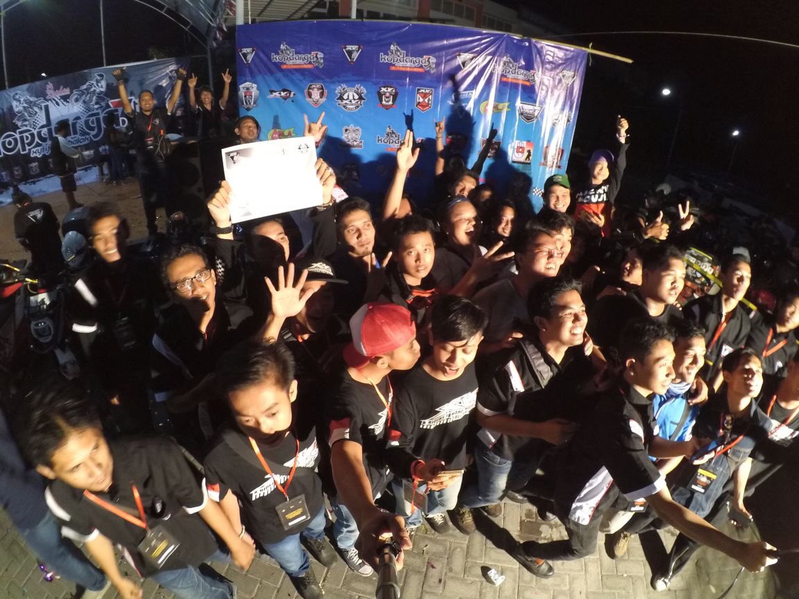 Kebersamaan peserta kopdargab JaTim BaLok luar biasa . Semangat terus jngan smpai pudar keluarga XYI di seluruh indo