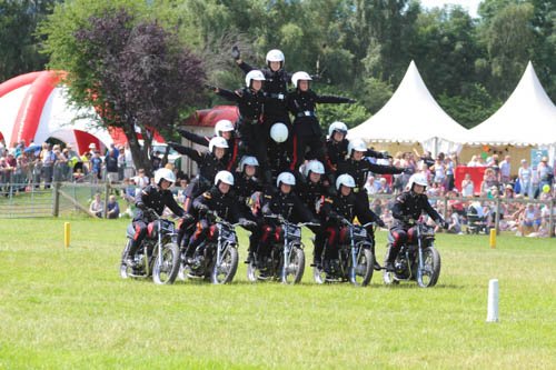 PICTURES: Almost 16,000 enjoy sun-drenched day at the Showground for the <a href="/OswestryShow/">Oswestry Show</a> 
bordercountiesadvertizer.co.uk/news/165212/os…