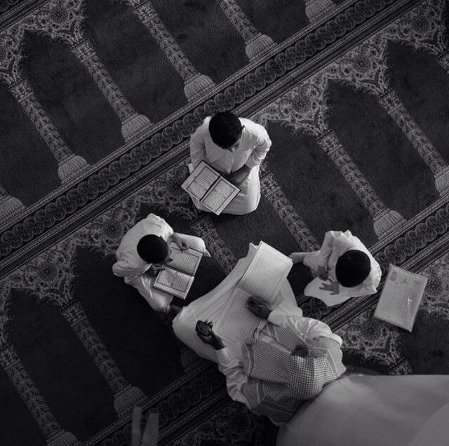 QR_Blog's tweet photo. “Do you have a mother?” | 

For those who yearn to learn the Qurʾān ✨ https://t.co/61GL3nD7FX