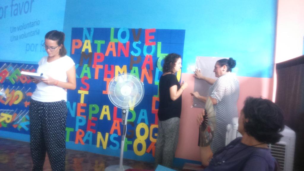 BeltranDumontD's tweet photo. #PedagogiaTransformadora  con Vicky Subirana. @eduqual "La igualdad en el mundo depende de la calidad educativa" https://t.co/Qb1WntYyjI