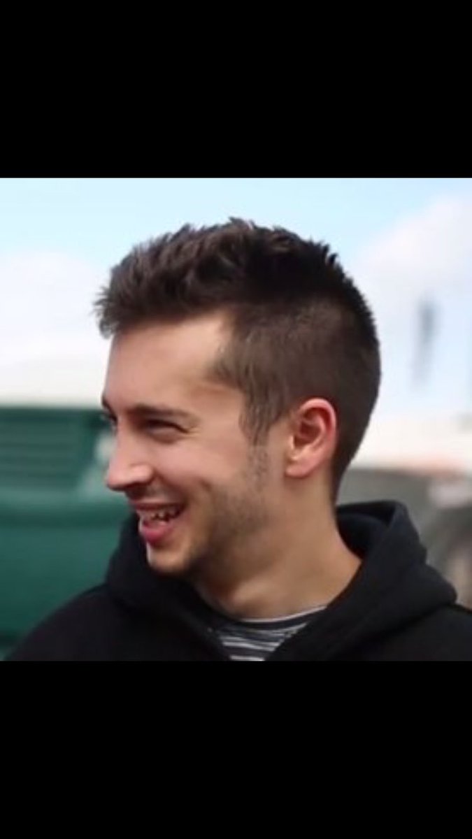 xglowingxeyesx's tweet photo. #TylerJosephDimples can this become trending? Please? https://t.co/w1HtC6Hn3T