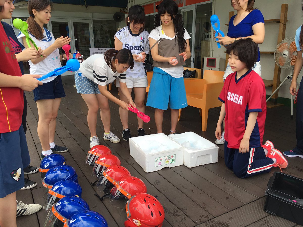 chihiro840's tweet photo. 今日は、吉祥寺で夏なのに雪合戦のイベントでした(⌒▽⌒)
真夏の雪合戦はひんやりして涼しげで良かですね⛄️
#snowstrikes #スノーストライクス #真夏の雪合戦 #ミスパレ #FUTSALPLUS https://t.co/0bSJWTat0X