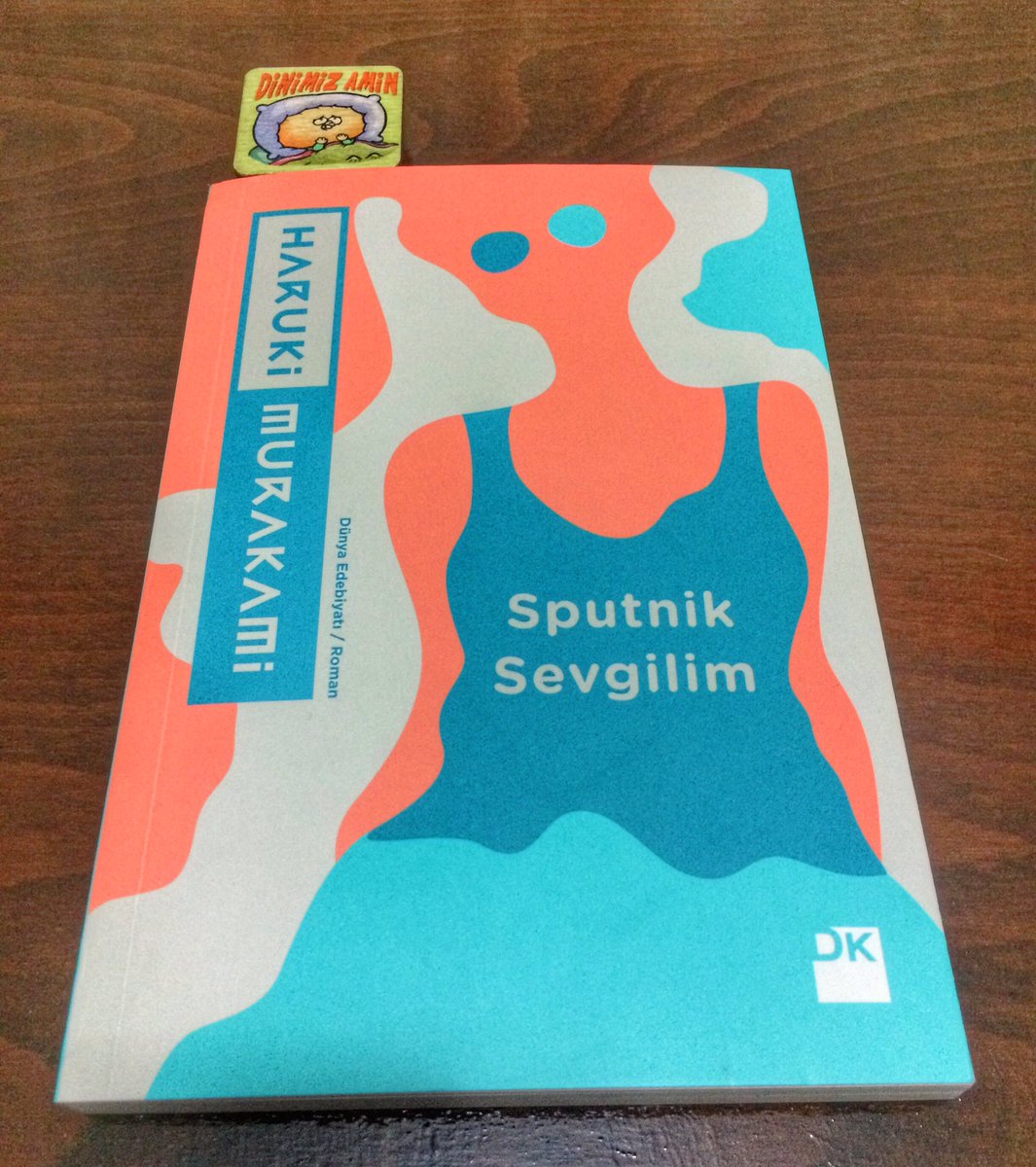 Haftaya Murakami ile başlamak! 🎉📚🏝📖 #HarukiMurakami #SputnikSevgilim #SupütonikuNoKoibito #SputnikSweetheart 🤗
